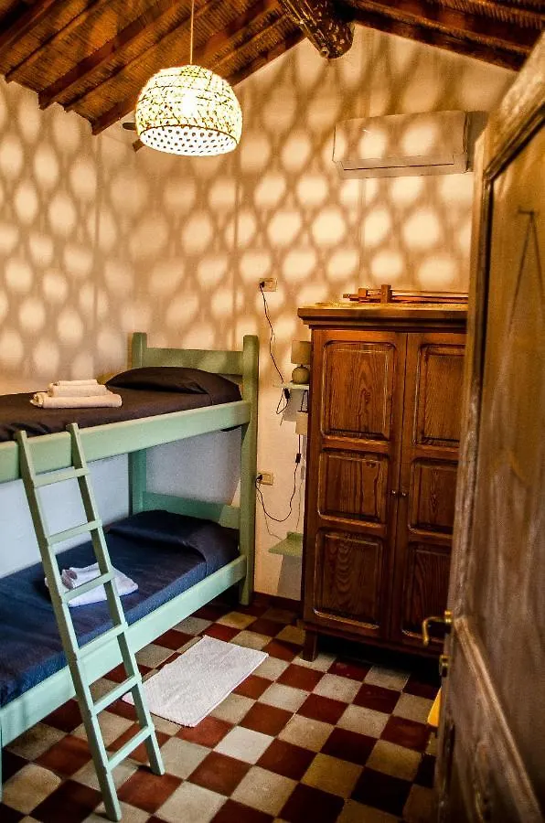 Nocleg ze śniadaniem Bed and Breakfast Perd'E Fogu Domusnovas Włochy
